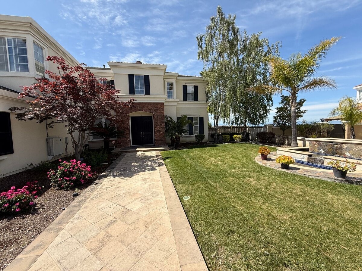 Photo - Avalon Heights Fremont 5 bed/4.5 bath, Gated Community, Top Tier Schools Pool, and 180-degree pan...