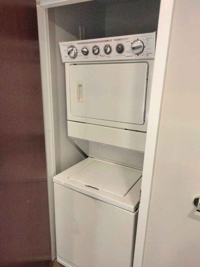 Photo - 52 Imlay St Unit 2b