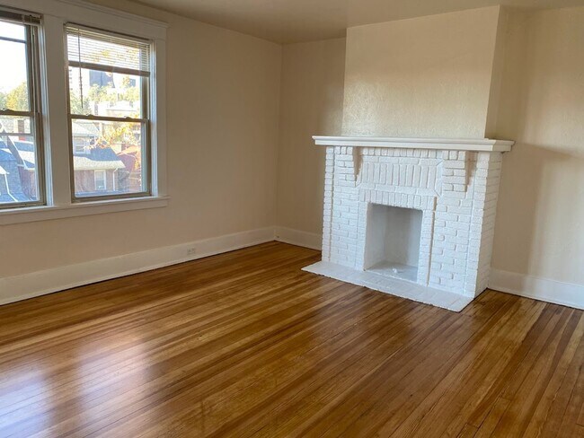 Photo - 2309 Eldridge St Unit 2nd