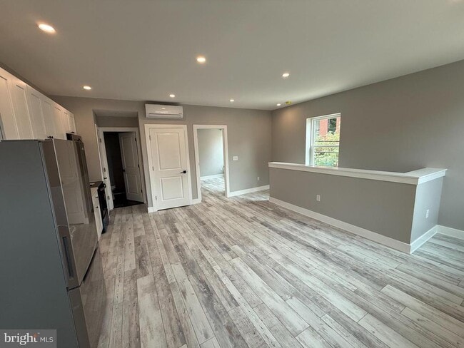 Photo - 2623 Poplar St