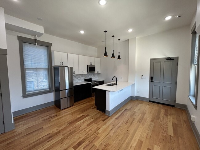 1725 Elm St Unit 4