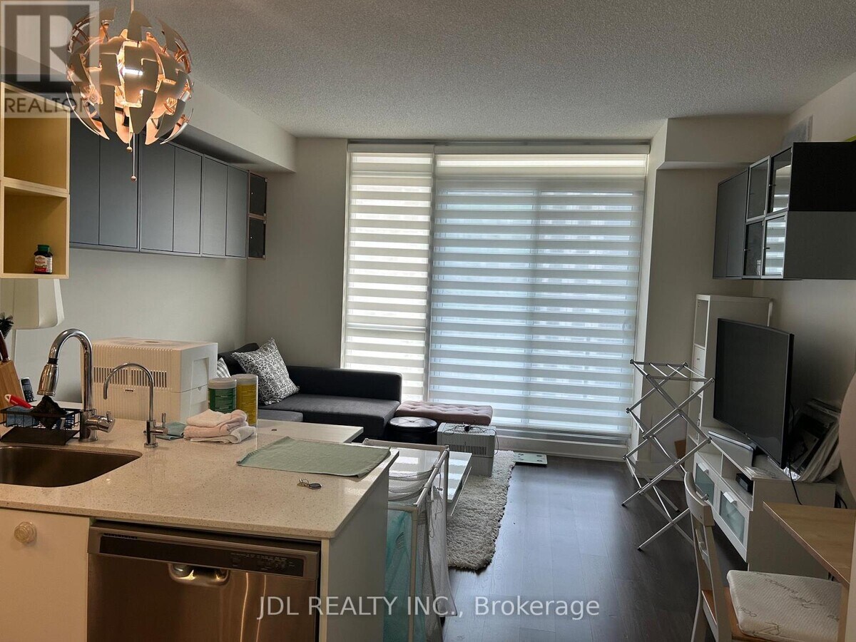 Photo - 30 Roehampton Ave Unit 2309