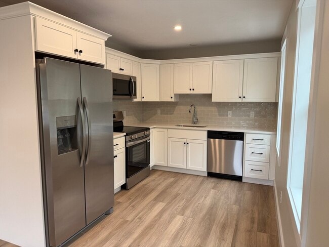 Photo - 480 Wareham St