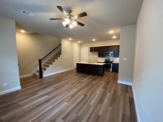 Photo - 4236 Kearsage Dr