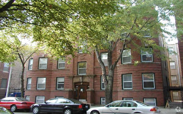 3453-55 N Bosworth