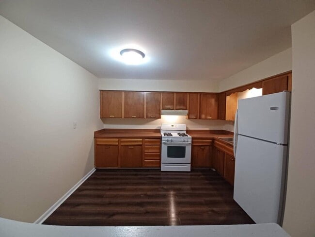 Photo - Harrison Ave