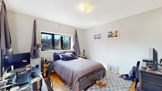 513 Beacon St Unit 10