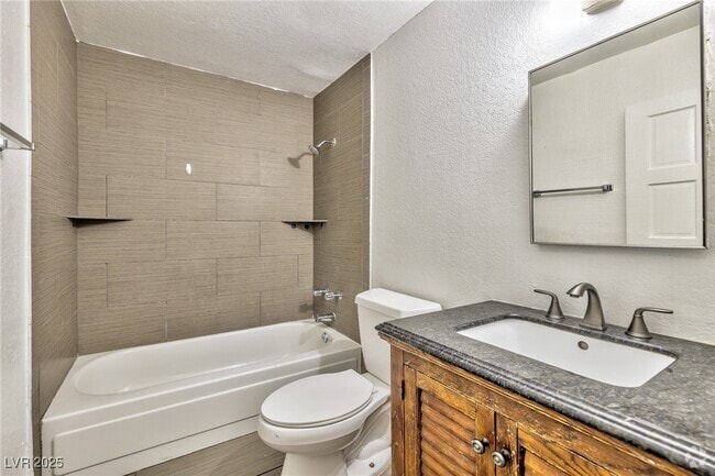 Building Photo - 1810 Bartoli Dr Unit 2 Rental