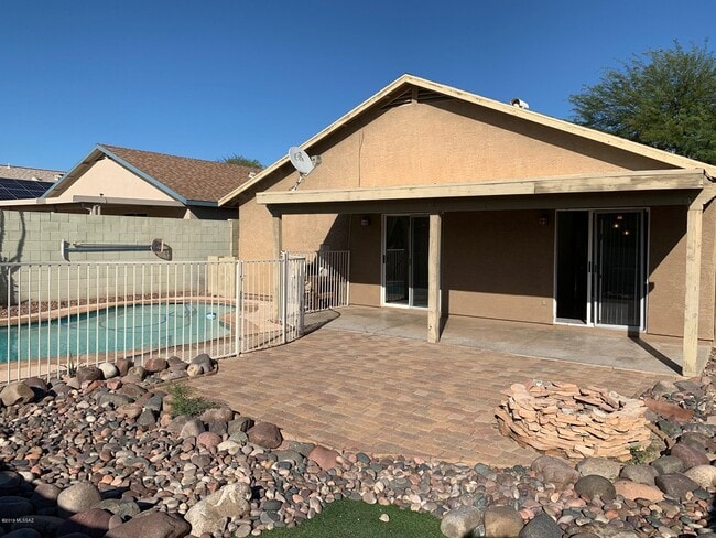 Photo - 8824 S Desert Rainbow Dr