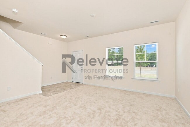Photo - 250 Greenpark Rd