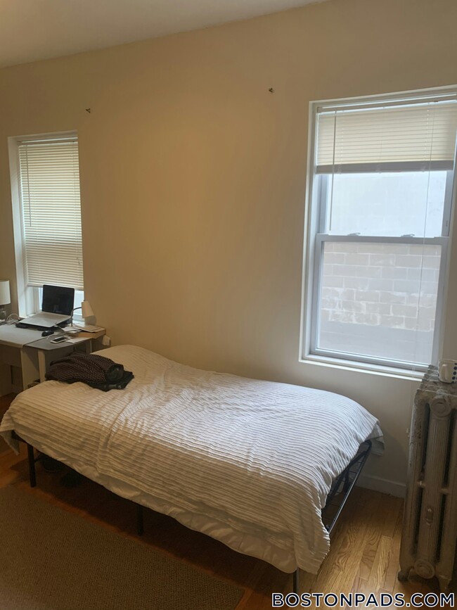 Photo - 165 Hemenway St Unit 2