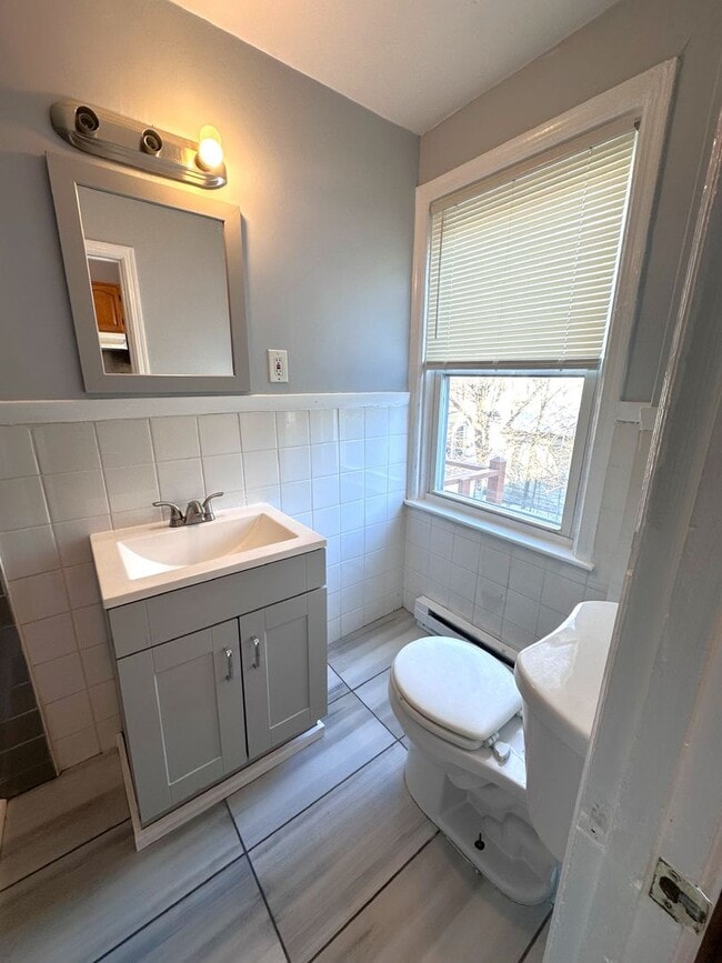 Photo - 343 Broadway Unit 2R