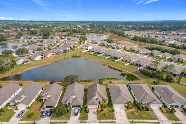 Photo - 2250 Chinaberry Cir SE