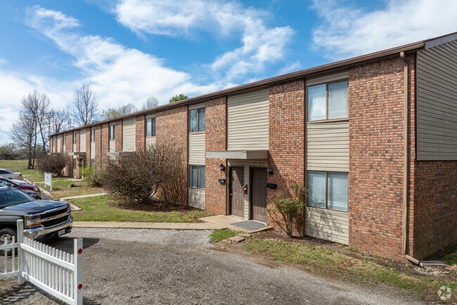 Photo - Westmont Apartments