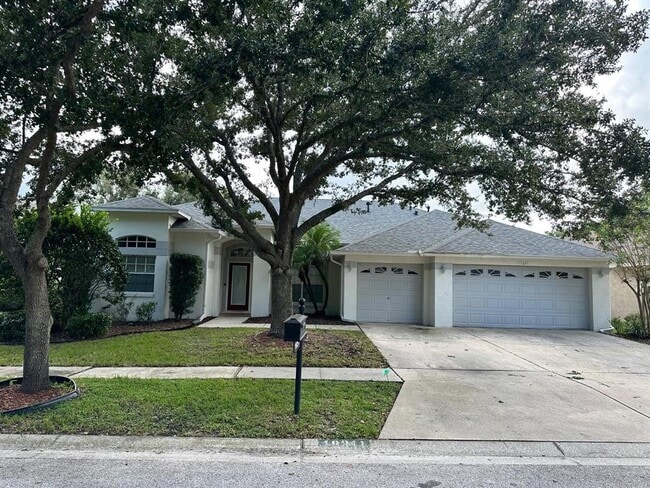 Building Photo - 19211 Dove Creek Dr Rental