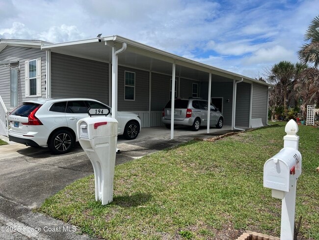 Photo - 194 Holiday Park Blvd NE