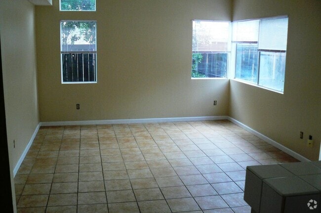 Building Photo - 25422 Lavender Cir Rental
