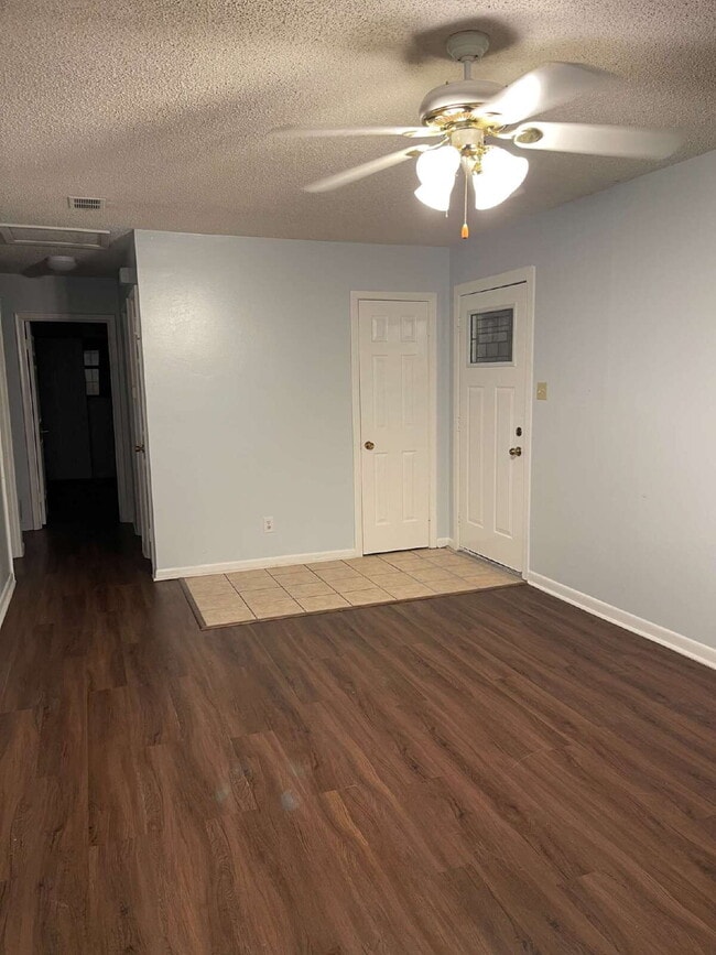 Photo - "Charming 3-Bedroom Home in Jonesboro - Co...