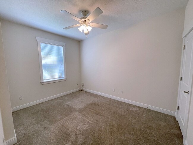 Photo - 4BR/3BA 2 story townhome in South Tampa/Pl...