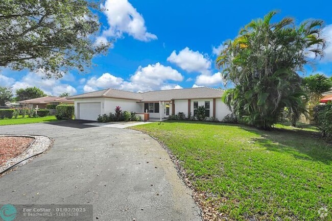 Building Photo - 10366 NW 15th St Rental