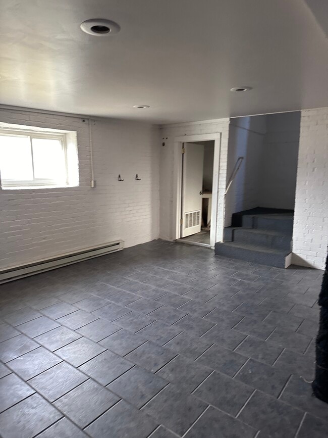 Photo - Bush Apartments Unit 3