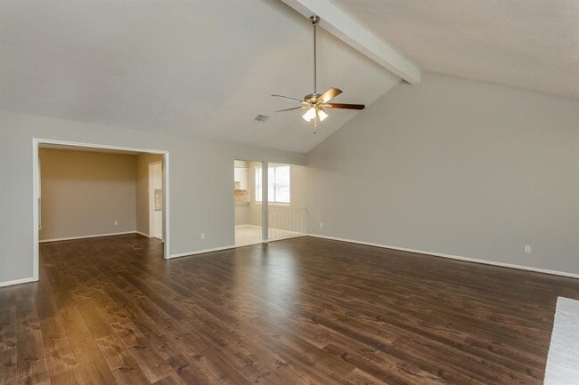 Photo - 2715 Colony Dr
