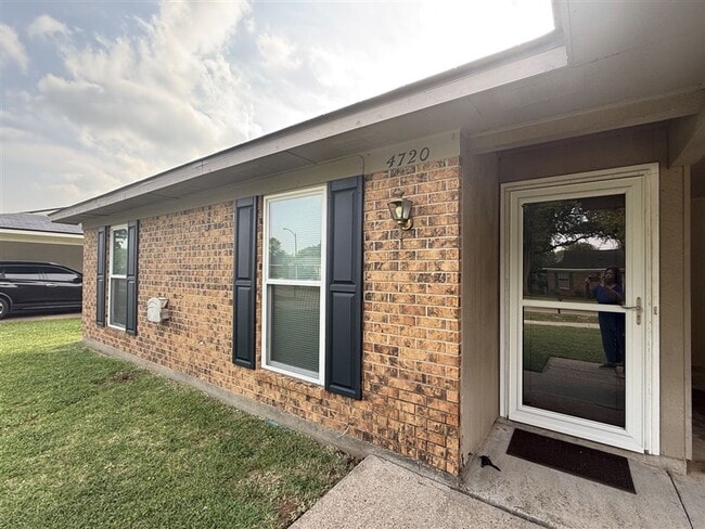 Photo - Recently updated in 2026 - Lovely 3 bedroom 2 bath home for lease in south Bossier City LA 71112