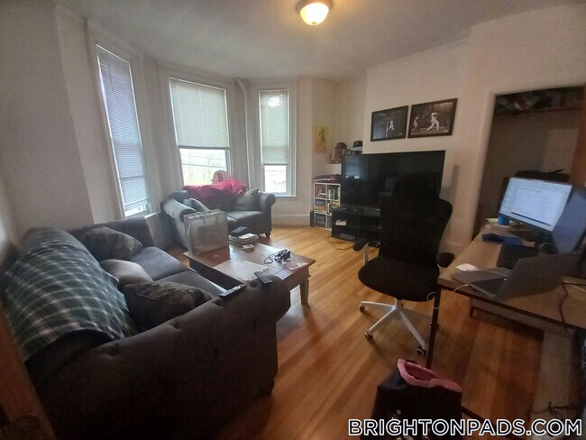 Photo - 38 Newton St Unit 1