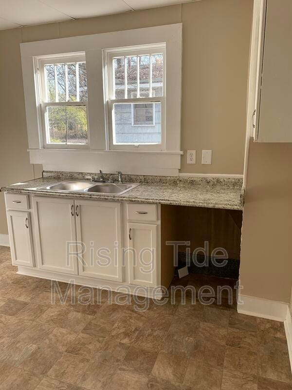 Photo - 225 75th St N