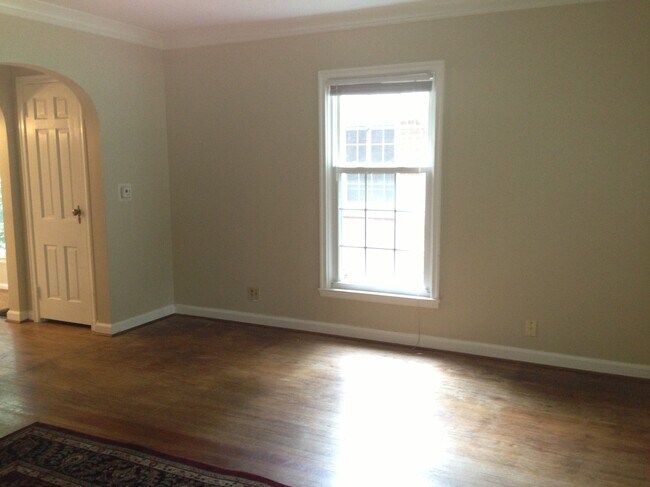 Photo - 5690 N College Ave