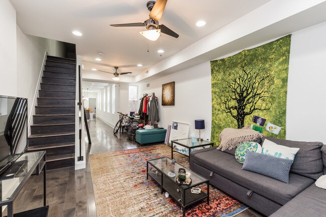 Photo - 1937 E Sergeant St