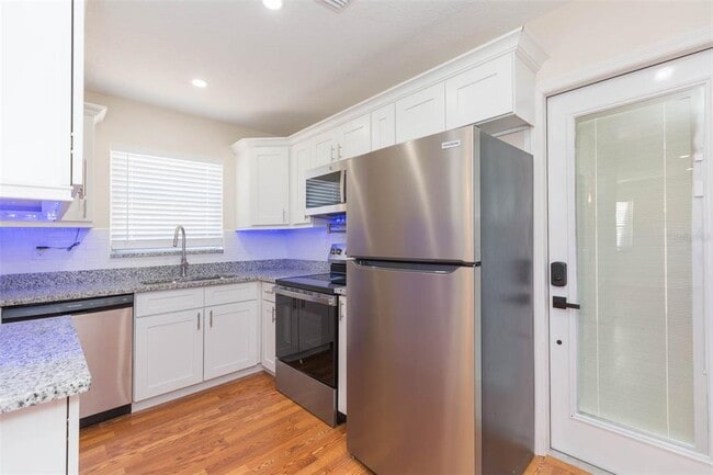 Photo - 2881 61st Ave N