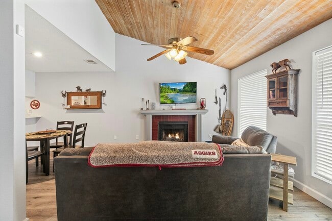 Photo - 1501 Stallings Dr Unit 67