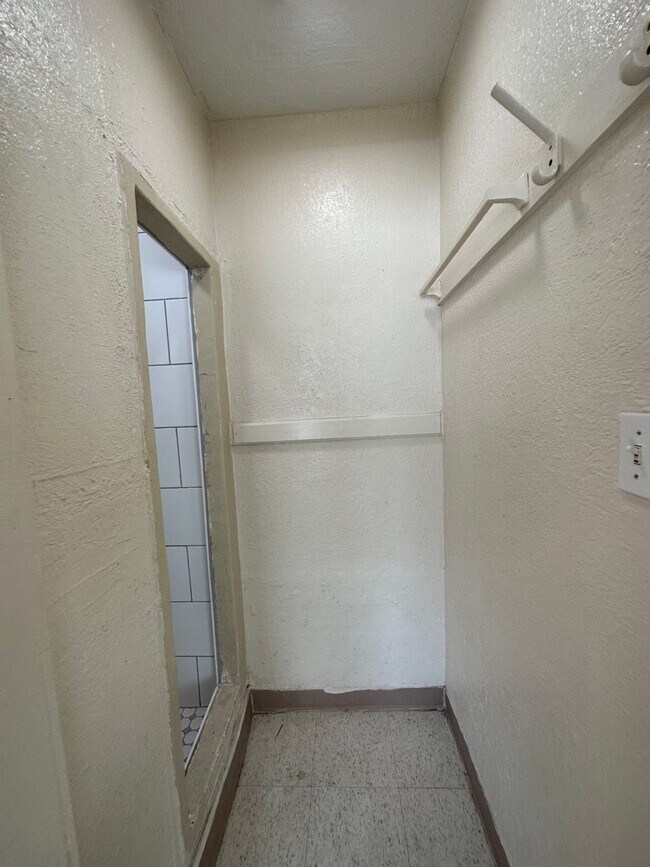 Photo - 725 1/2 Kern St Apt B -- West Valley Real Estate