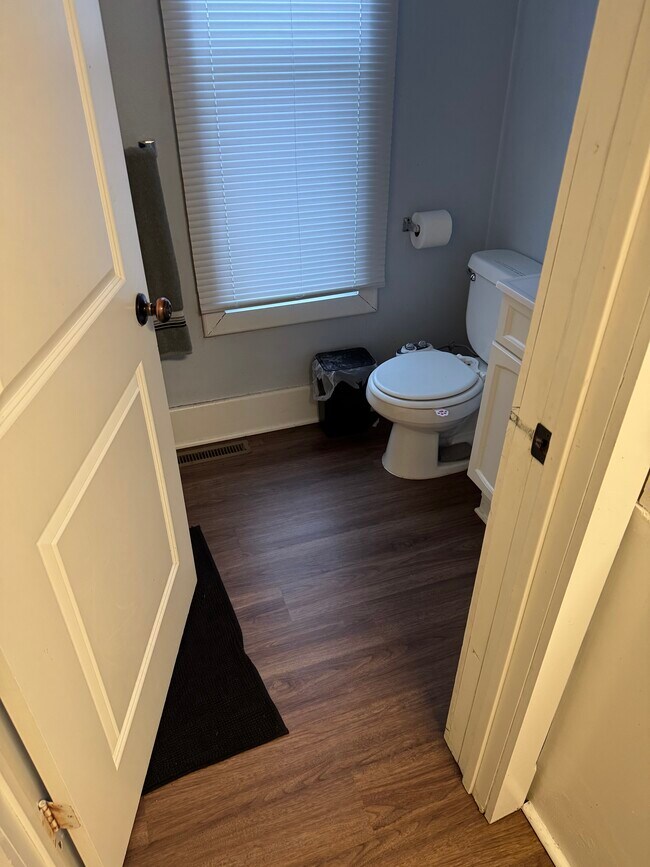 Photo - 1035 12th Ave SE Unit #1