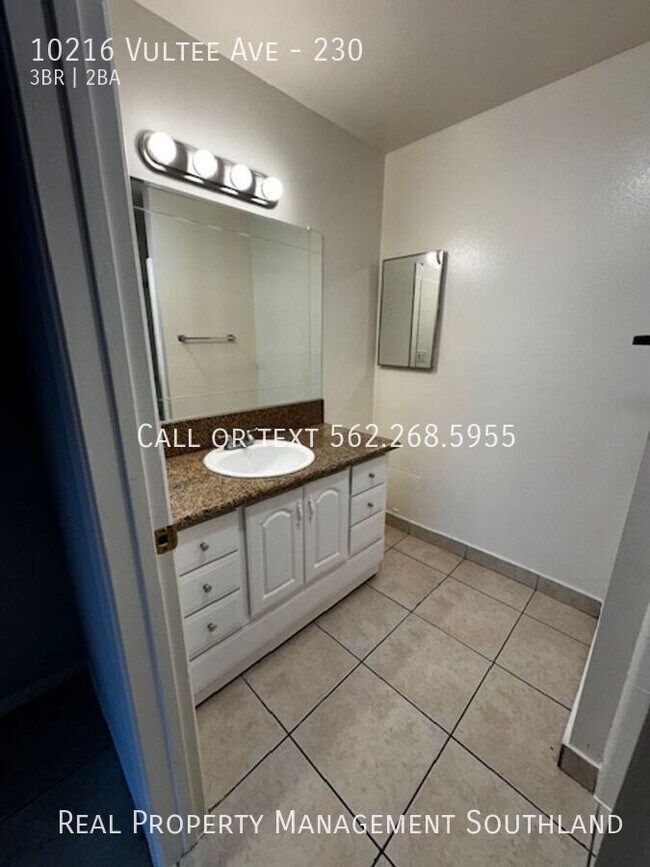 Photo - 10216 Vultee Ave Unidad 230