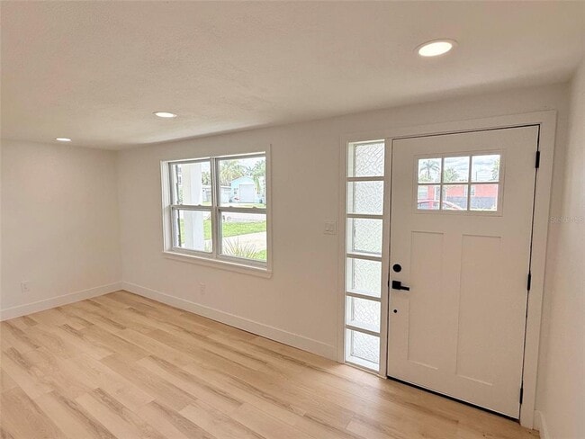Photo - 13617 Frances Ave