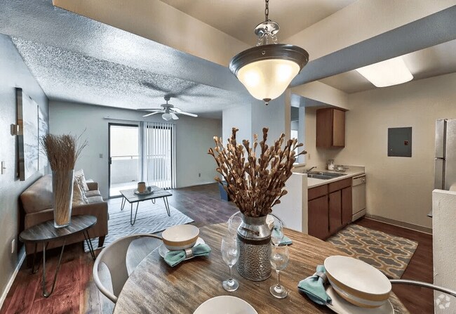 Building Photo - Union Hills Estates Rental