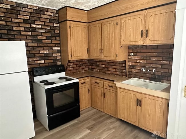 Photo - 11 Grove Ave