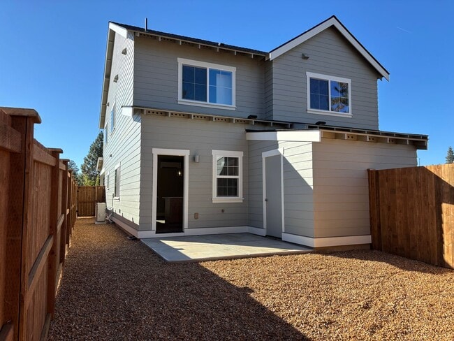 Photo - 63455 N Hwy 97