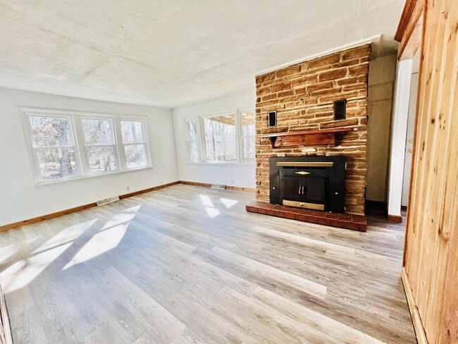 Photo - 7951 Elmont Rd