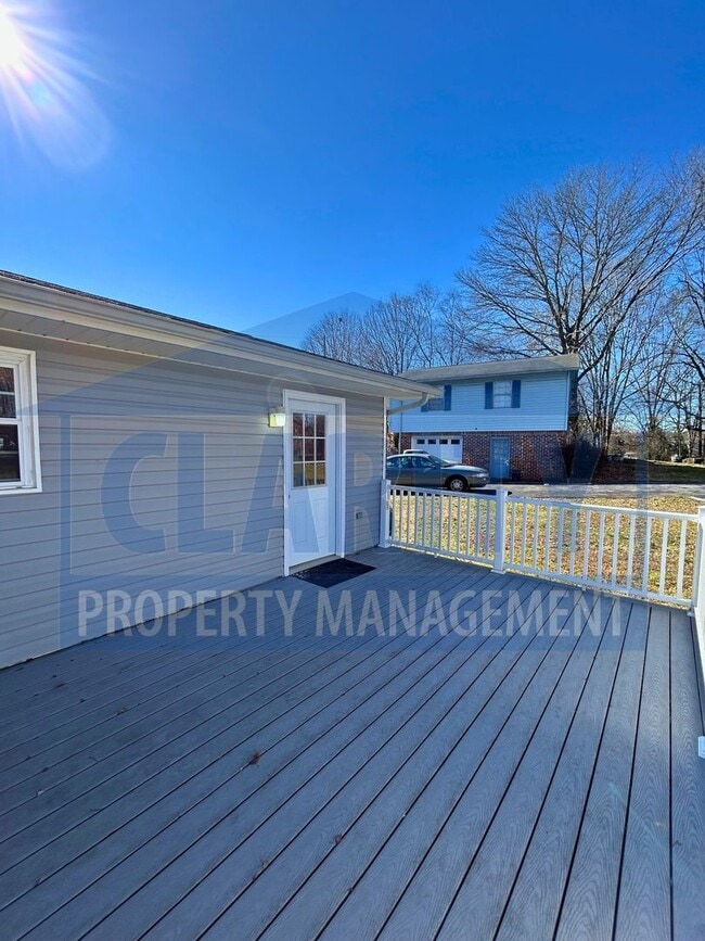 Photo - Three bedroom home in a quiet neighborhood!