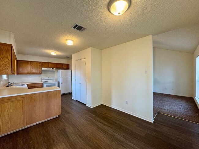 Photo - 632park Unit 1