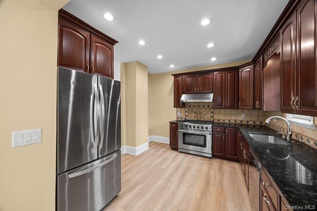 Photo - 71 Longview Ave Unit 1