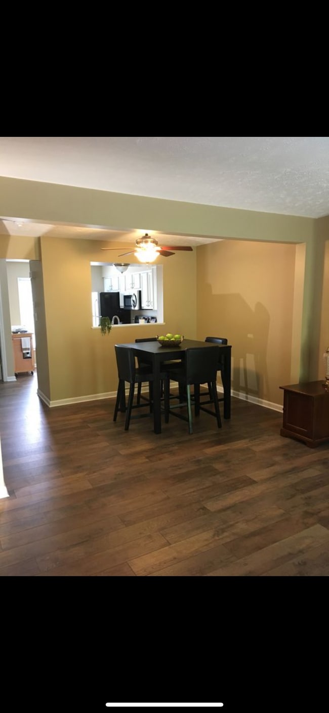 Building Photo - 1229 Meadowbrook Dr Rental