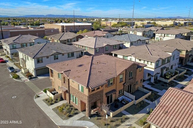 Building Photo - 4100 S Pinelake Way Rental