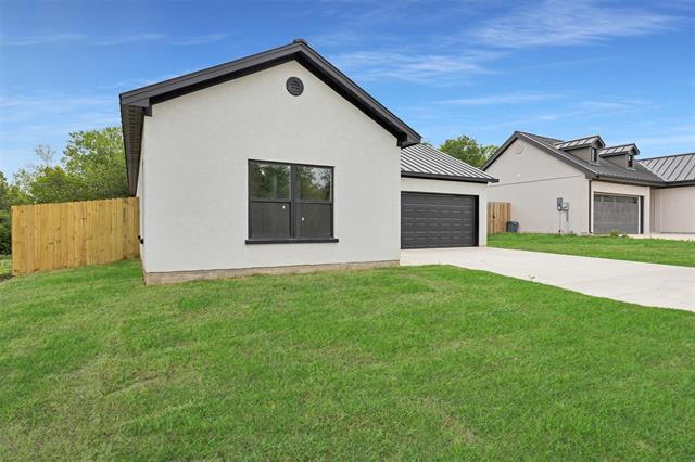 Photo - 409 Dallas St