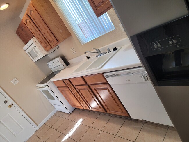 301 Greenbriar Rd