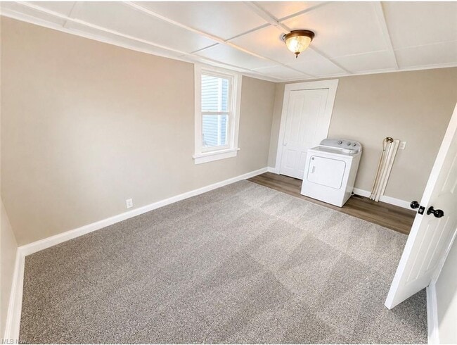 Photo - 2224 Hoge Ave