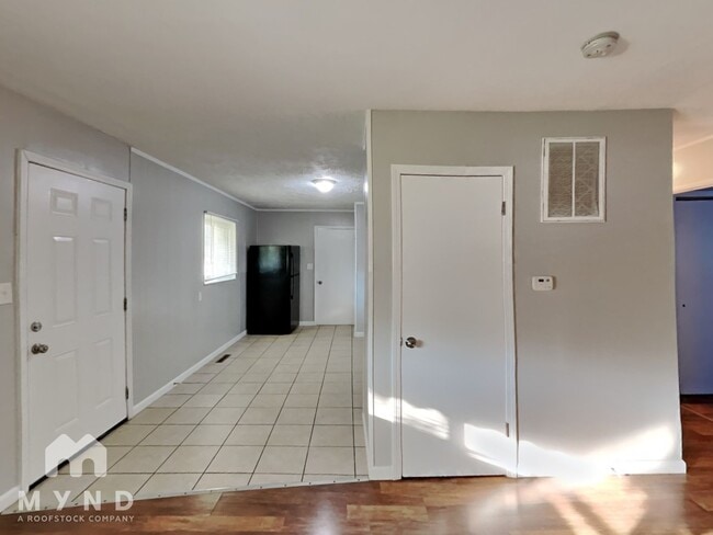 Photo - 3049 Bluefield Dr